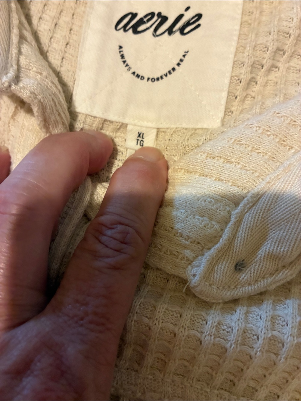 AERIE. Size XL. Cream Waffle-Knit Button-Down Shirt Pleated on back. SOFT. EUC - Picture 3 of 9